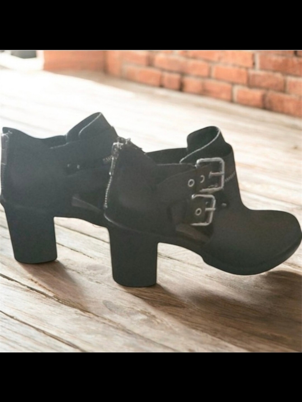 Dolce Vita Edgy Heeled Booties Black Size 7.5 Shoes Silver Buckle Zipper Accents